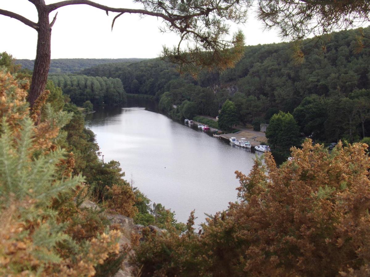 La Roulotte Chainoux Bains-sur-Oust Luaran gambar